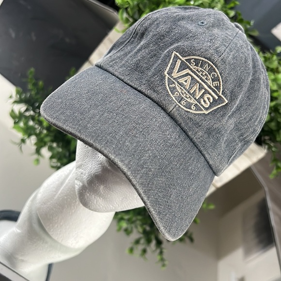 Vans classic style blue denim hat - Picture 6 of 11
